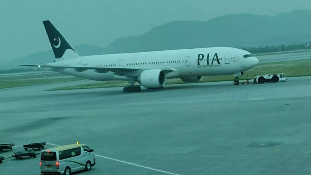 pia plane