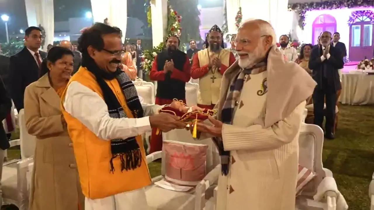 PM Modi celebrate Christmas.