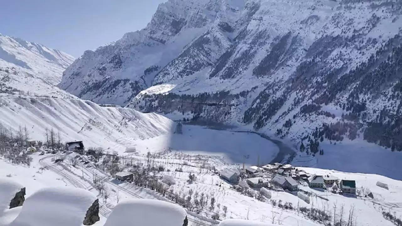 jammu kashmir snow