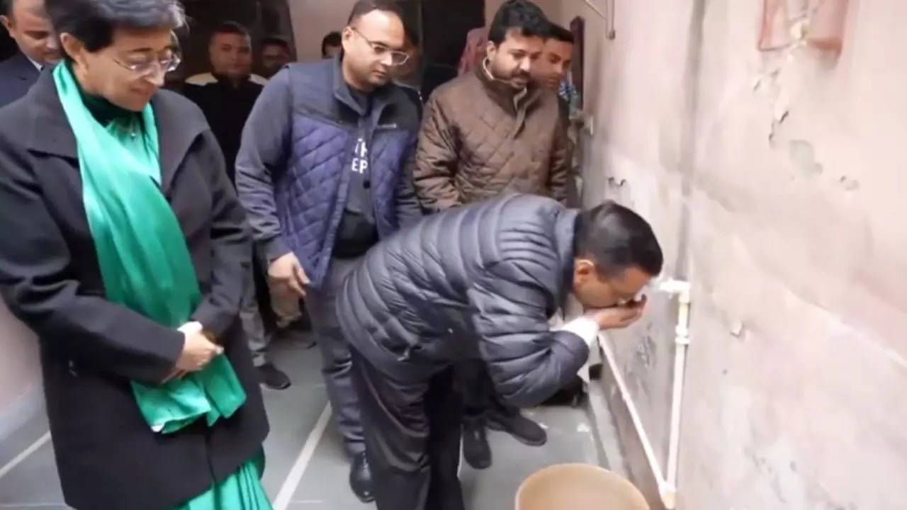 arvind kejriwal water tap