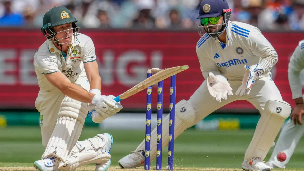 Sam Konstas, Usman Khawaja, Marnus Labuschagne, Steven Smith, IND vs AUS, Steven Smith Fifty Against India, Sam Konstas Fifty Against India, Usman Khawaja  Fifty Against India, Marnus Labuschagne Fifty Against India, Melbourne Test, Melbourne, IND vs AUS 4th Test Match Live Updates,