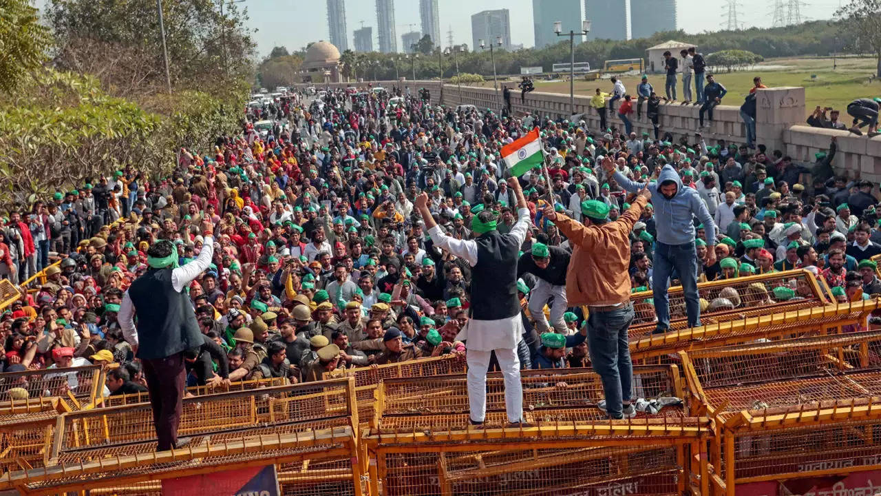 Punjab Bandh: आज पंजाब बंद! नहीं मिलेगी सब्जी-दूध; ट्रेनें-बसें कैंसिल; किसानों ने कर दिया ऐलान