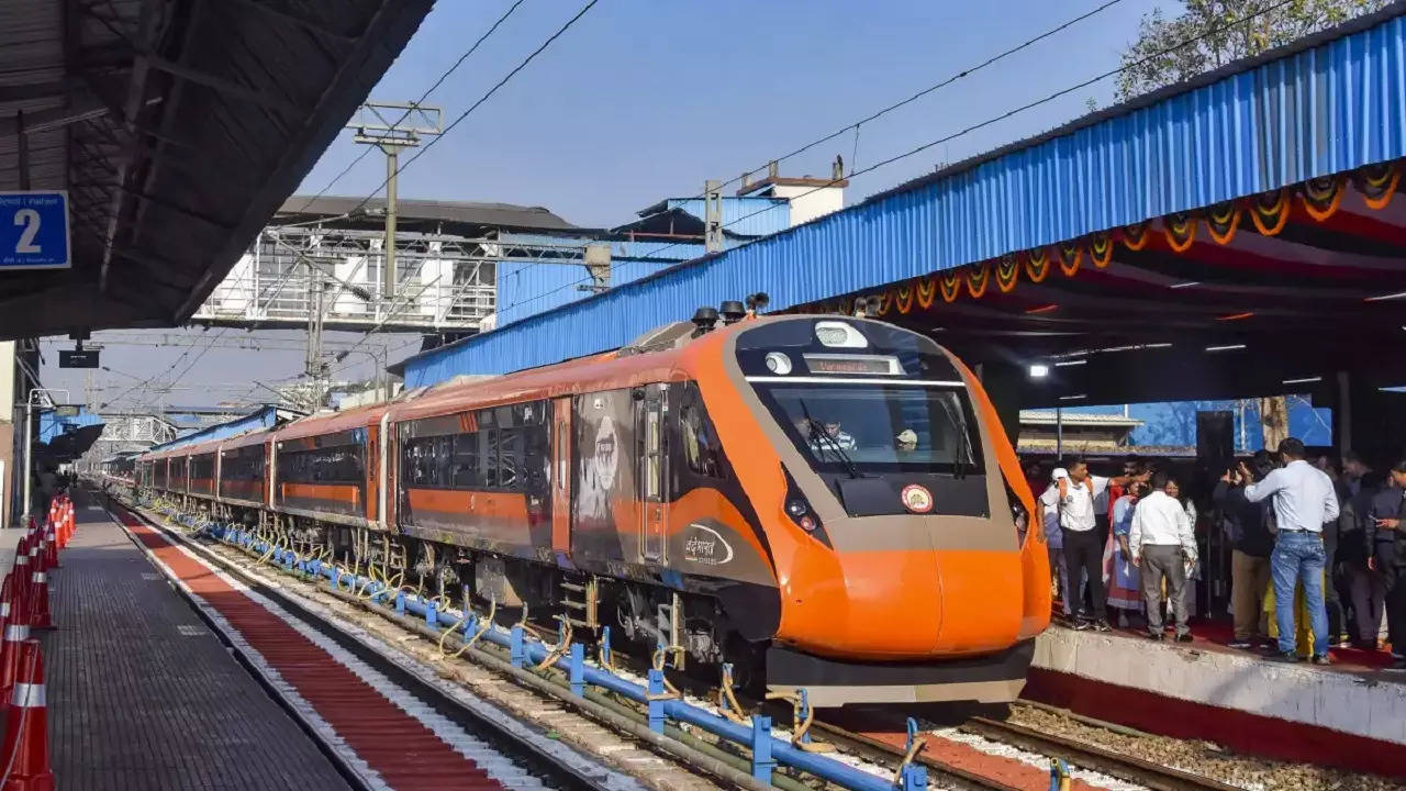 vande bharat sleeper train speed