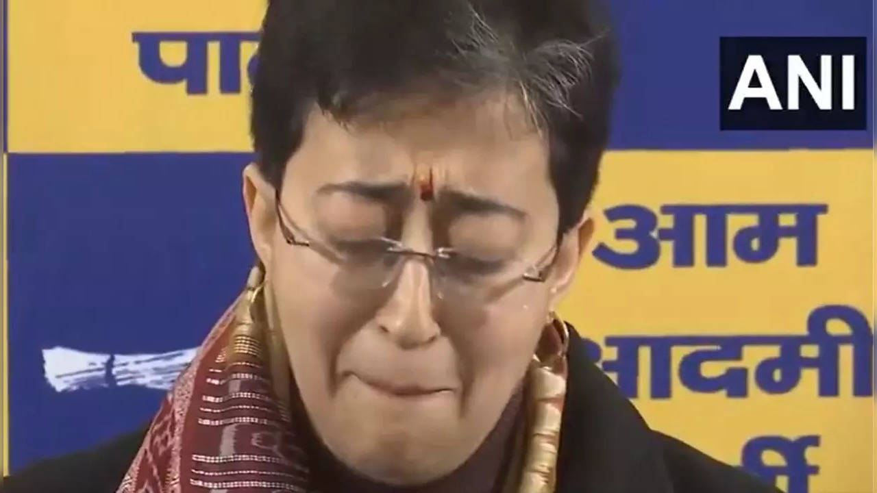 Atishi gets emotional