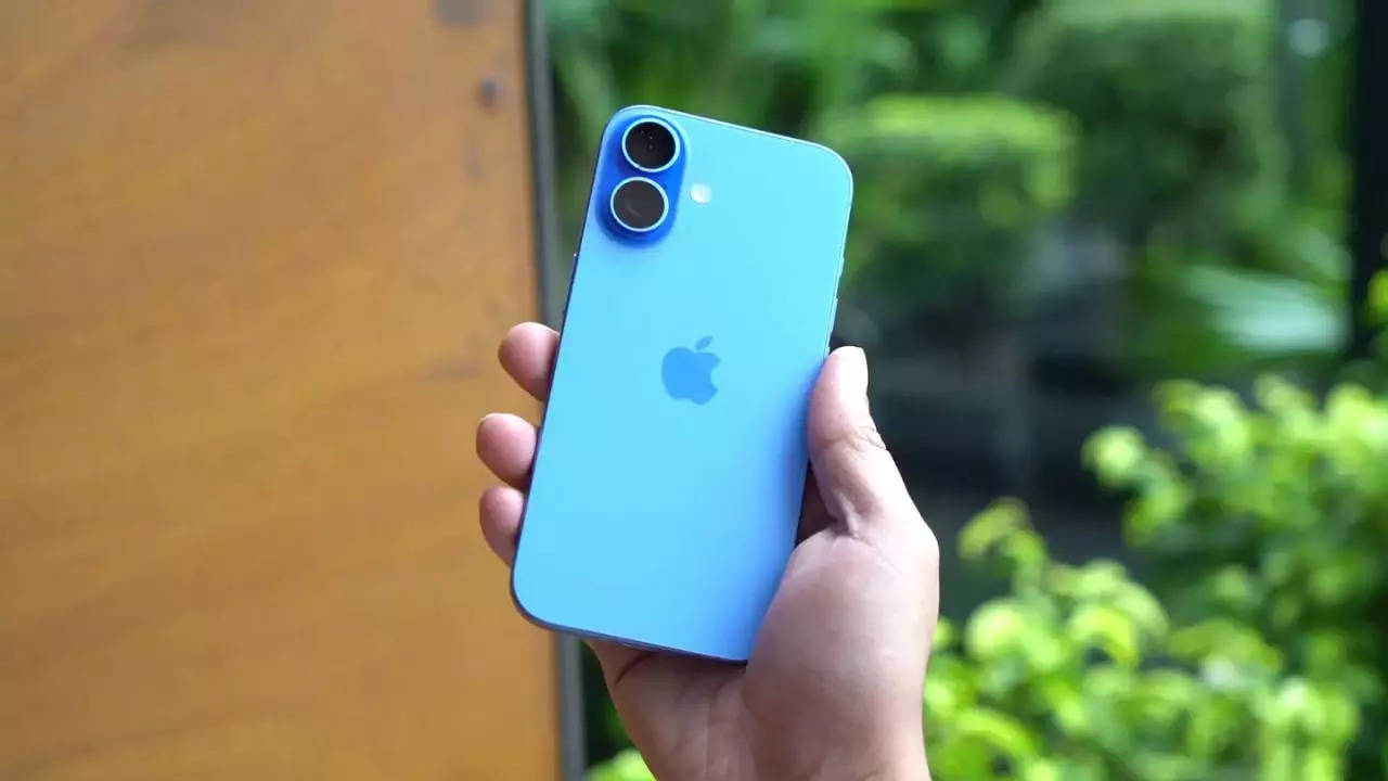 iPhone 16 पर 16,000 रुपये तक का डिस्काउंट! यहां चल रही लूट सेल