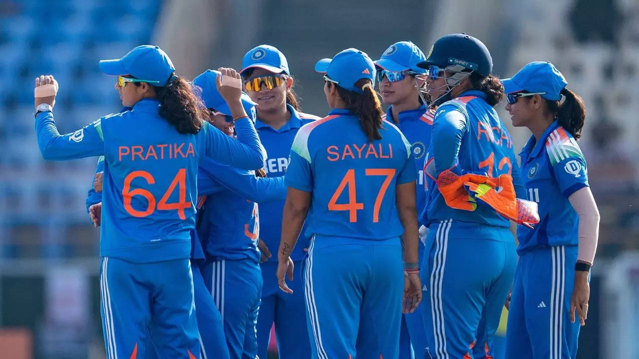 IND W vs IRE W, IND W vs IRE W 3rd ODI, IND W vs IRE W 3rd ODI Highlights, India womens team, Ireland womens team, Smriti Mandhana, Pratika Rawal, India womens team won ODI series, India vs Ireland, Deepti Sharma,