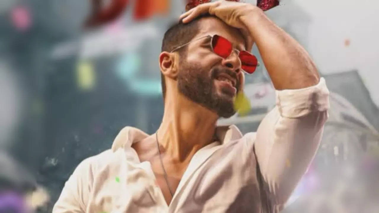 Deva SUPER EXCLUSIVE Update! Shahid Kapoor Film Trailer Preponed. Watch It On THIS Date