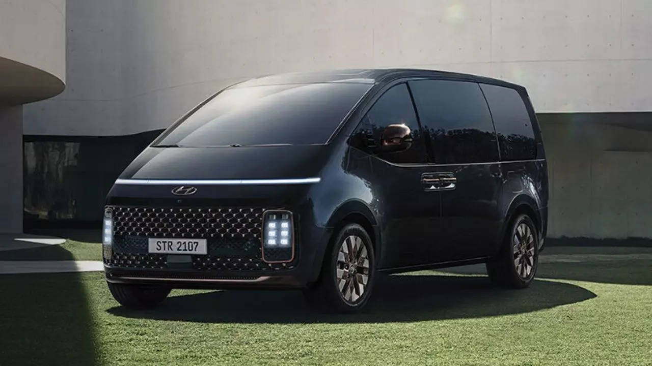 New Hyundai Staria MPV Showcased At Auto Expo 2025