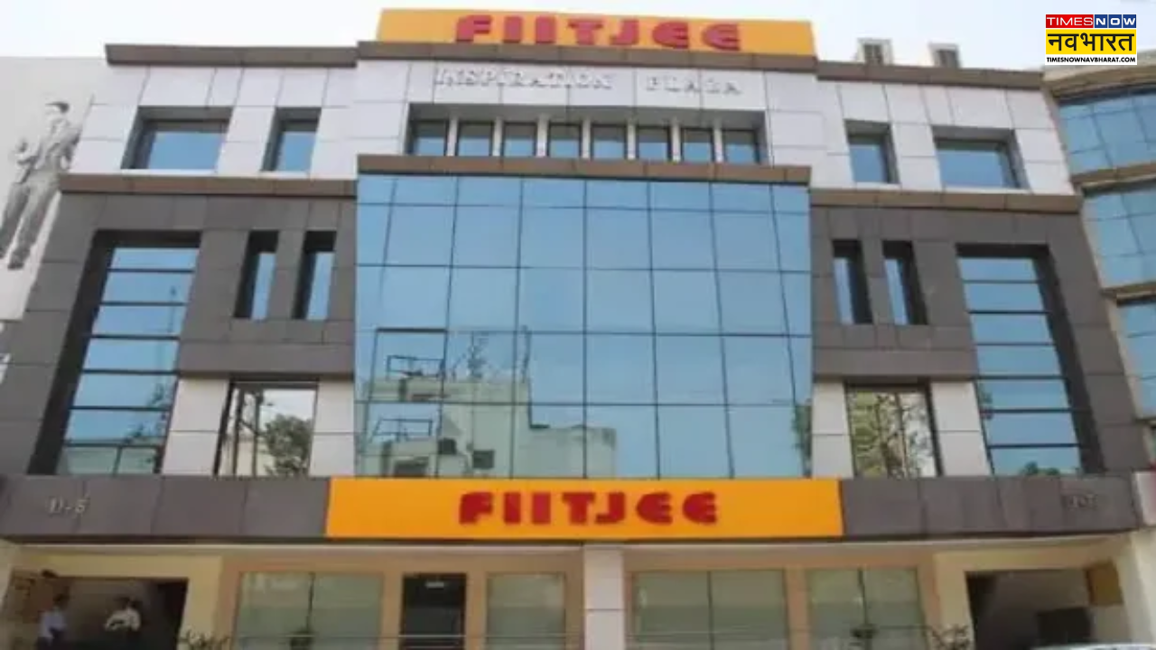 Noida Fitjee centre close