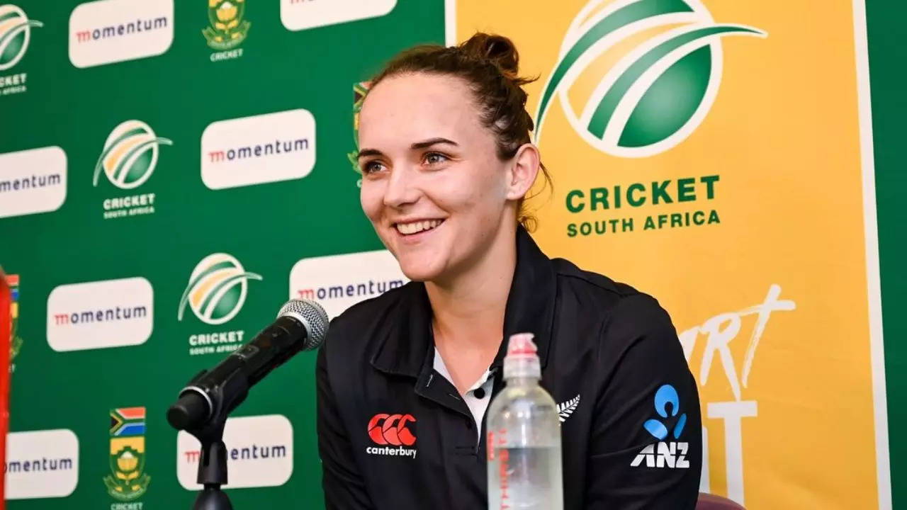 Amelia Kerr Become ICC Women's Cricketer of the Year