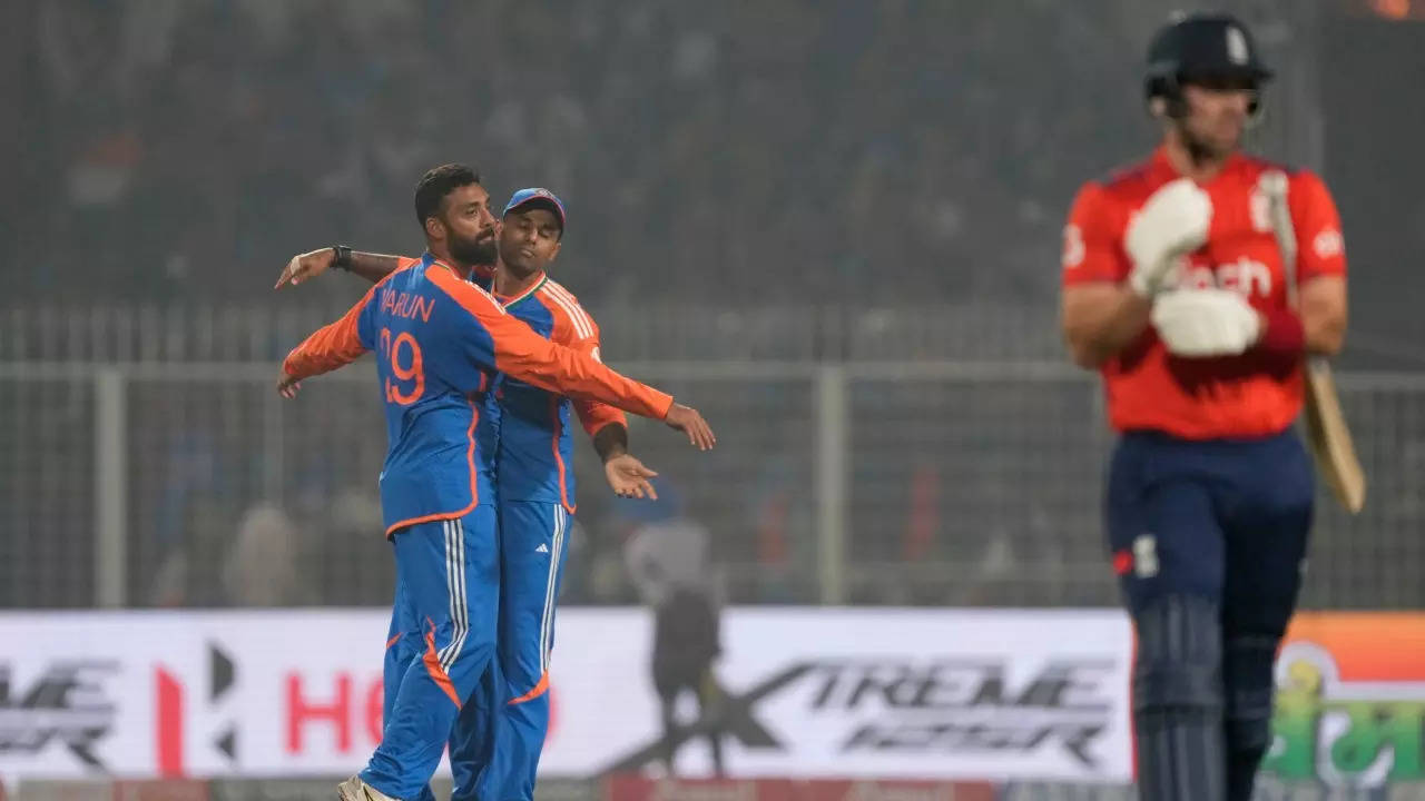 IND vs ENG T20 Match, IND vs ENG 3rd T20, IND vs ENG, India vs England, Varun Chakraborty, Varun Chakraborty statement, Varun Chakraborty Reaction, Varun Chakraborty Most Wickets vs ENG, Varun Chakraborty statement after defeat against England