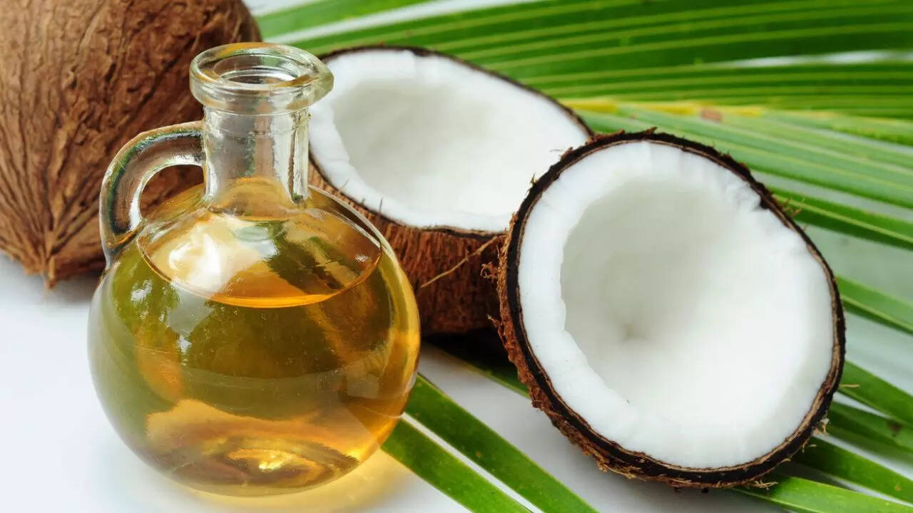 Nariyal Tel ke Fayde Coconut Oil Benefits for Skin Nariyal Tel ke