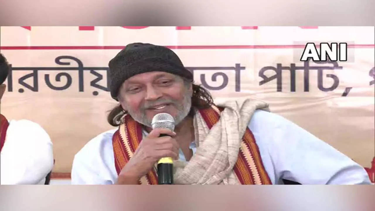 Bjp Leader Mithun Chakraborty Big Claim Said Not Only 21 38 Tmc Mlas