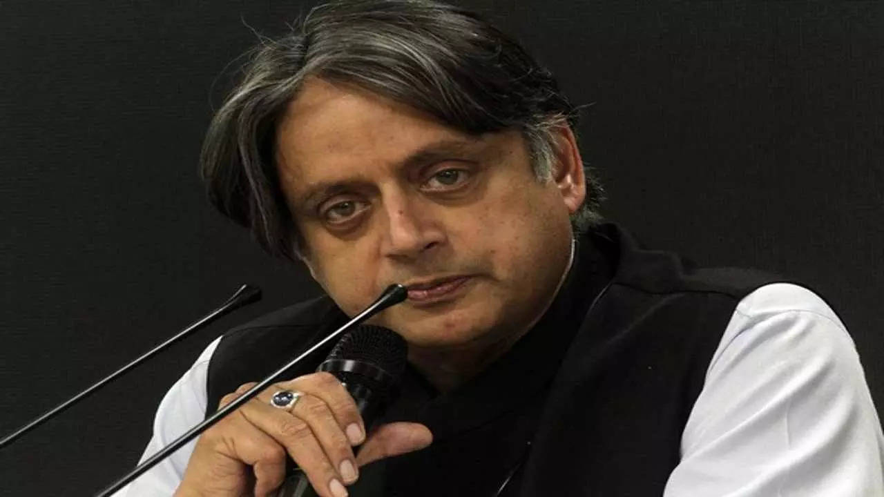 shashi tharoor