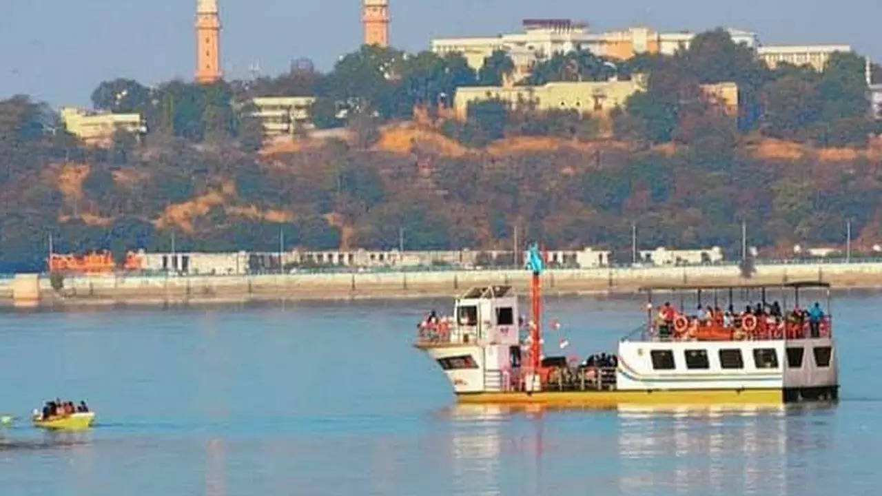 Cruise tour in Bhopal