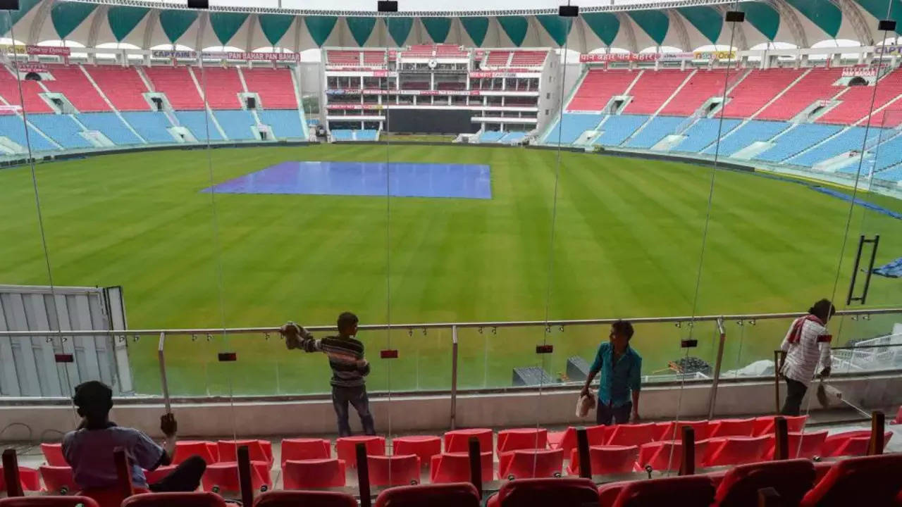 lucknow ekana stadium