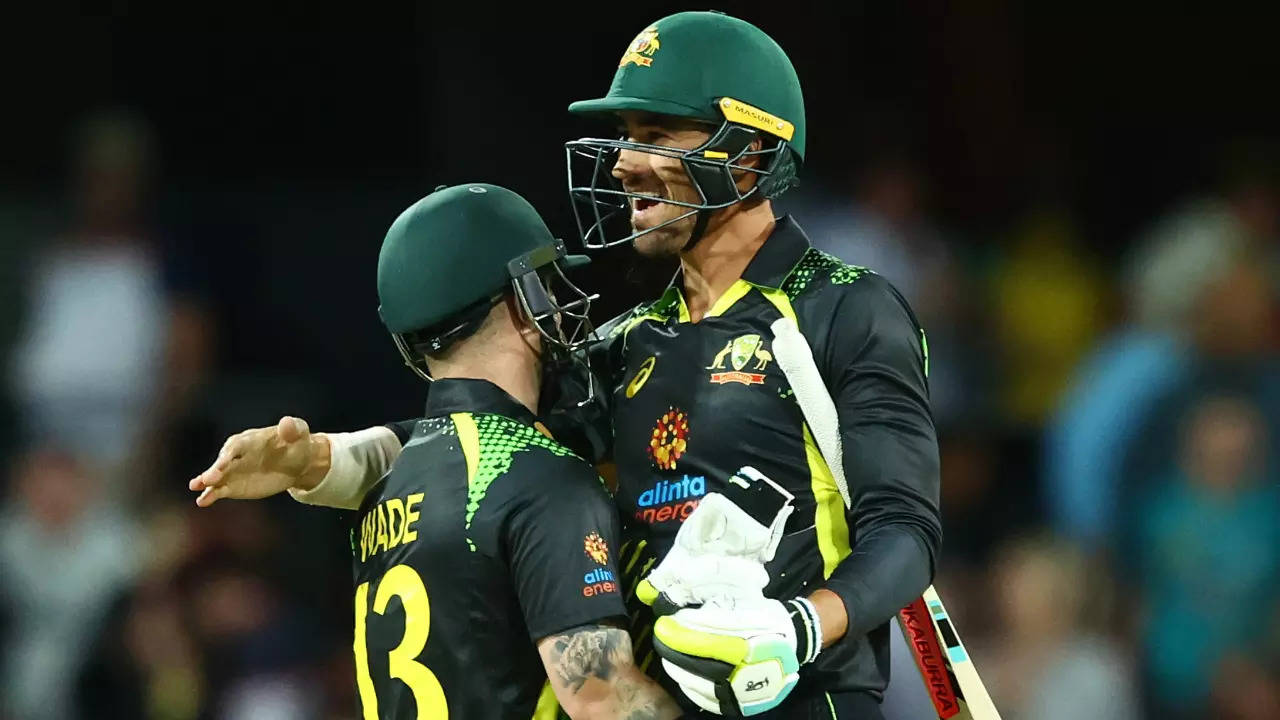 AUS vs WI 1st T20I: फिंच ने खेली कप्तान पारी, वेड ने दिया फिनिशिंग टच, ऑस्ट्रेलिया ने दर्ज की रोमांचक जीत