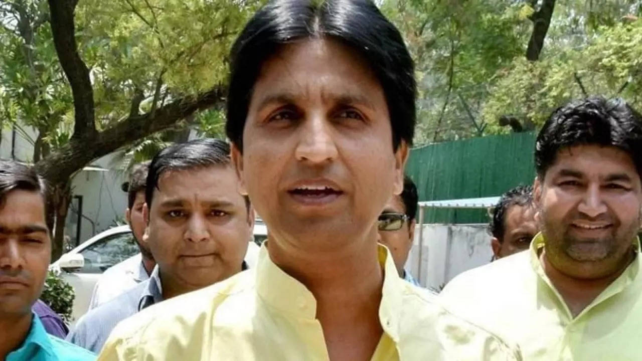 kumar vishvas