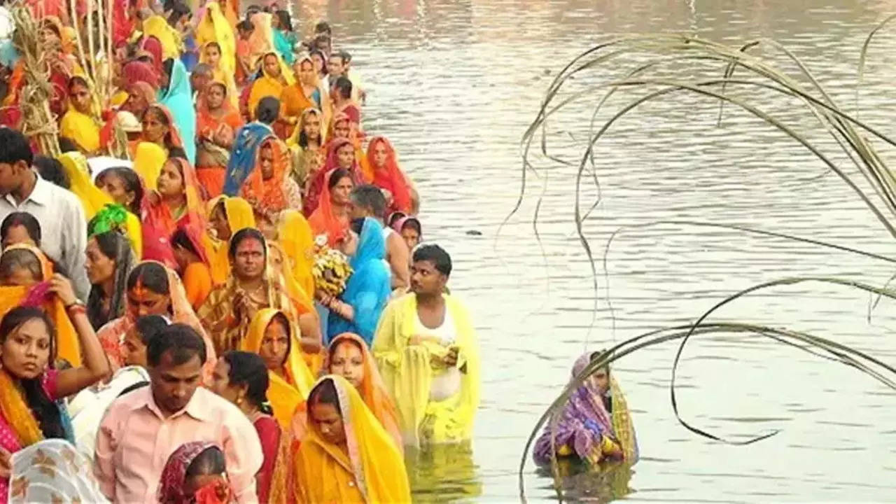 Chhath Puja 2022: छठ पूजा पर जरूर सुनें राजा प्रियव्रत से जुड़ी ये पौराणिक कथा