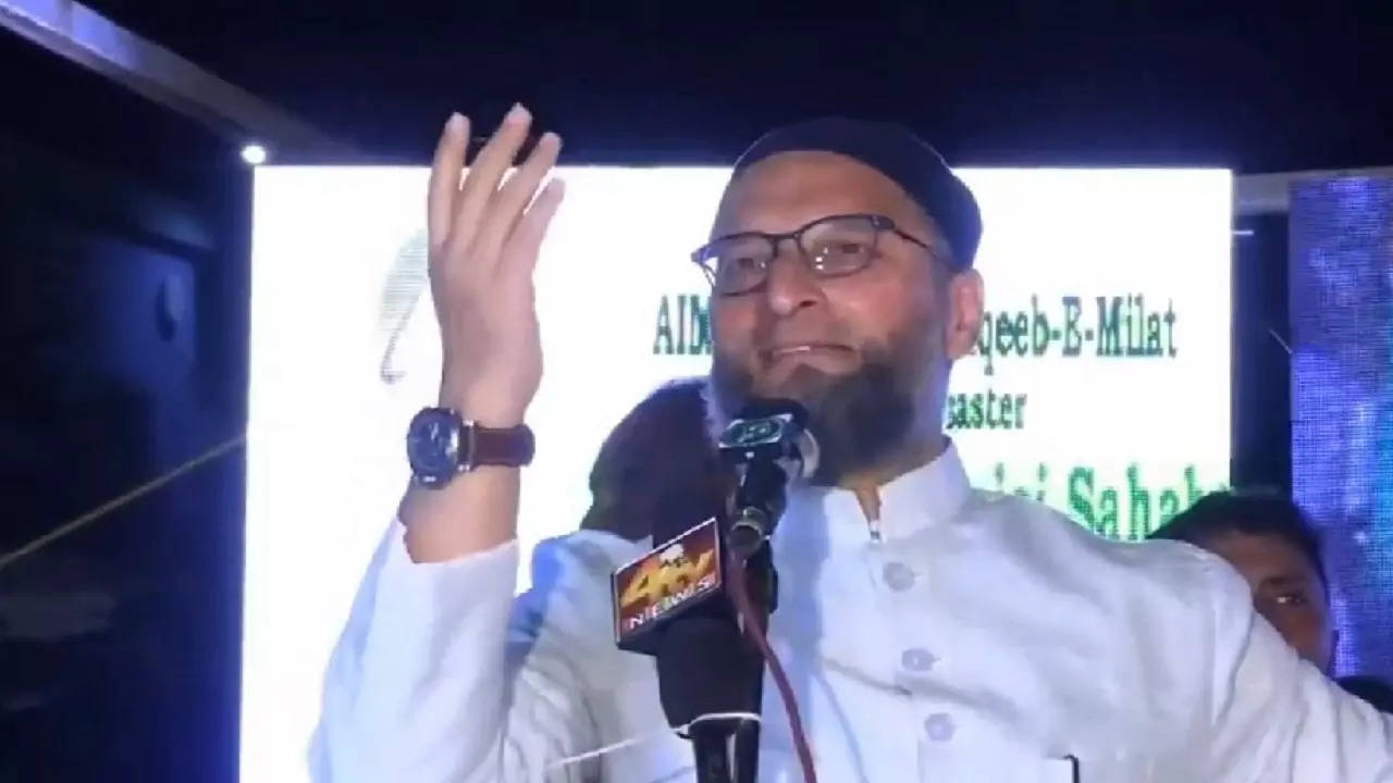 Asaduddin Owaisi in India pak