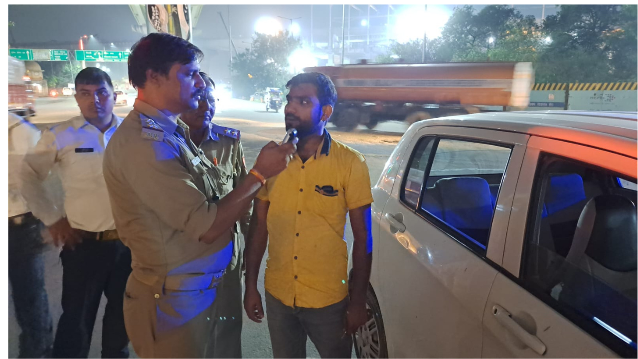 ghaziabad traffic police