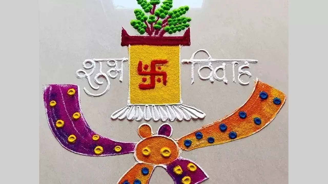 Tulsi Vivah Rangoli Designs: तुलसी विवाह के अवसर पर घर में बनाएं ये रंगोली, मिनटों में बनते हैं ये डिजाइन