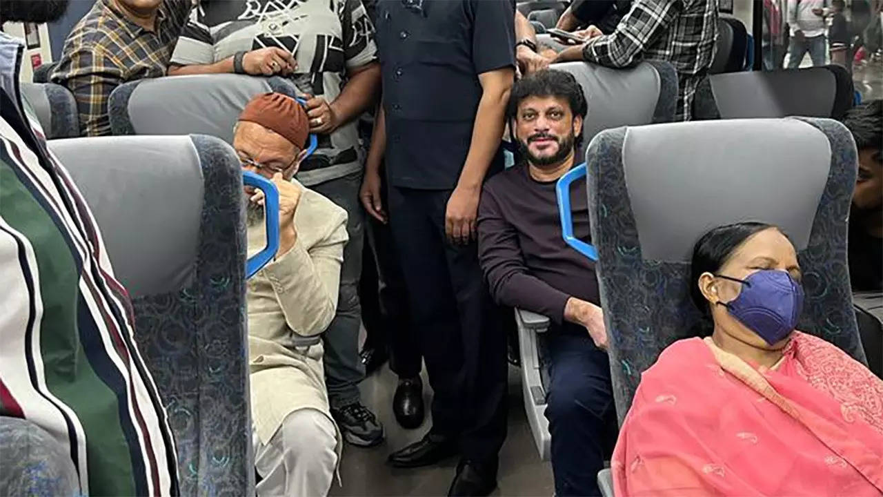 Owaisi in Vande Bharat train