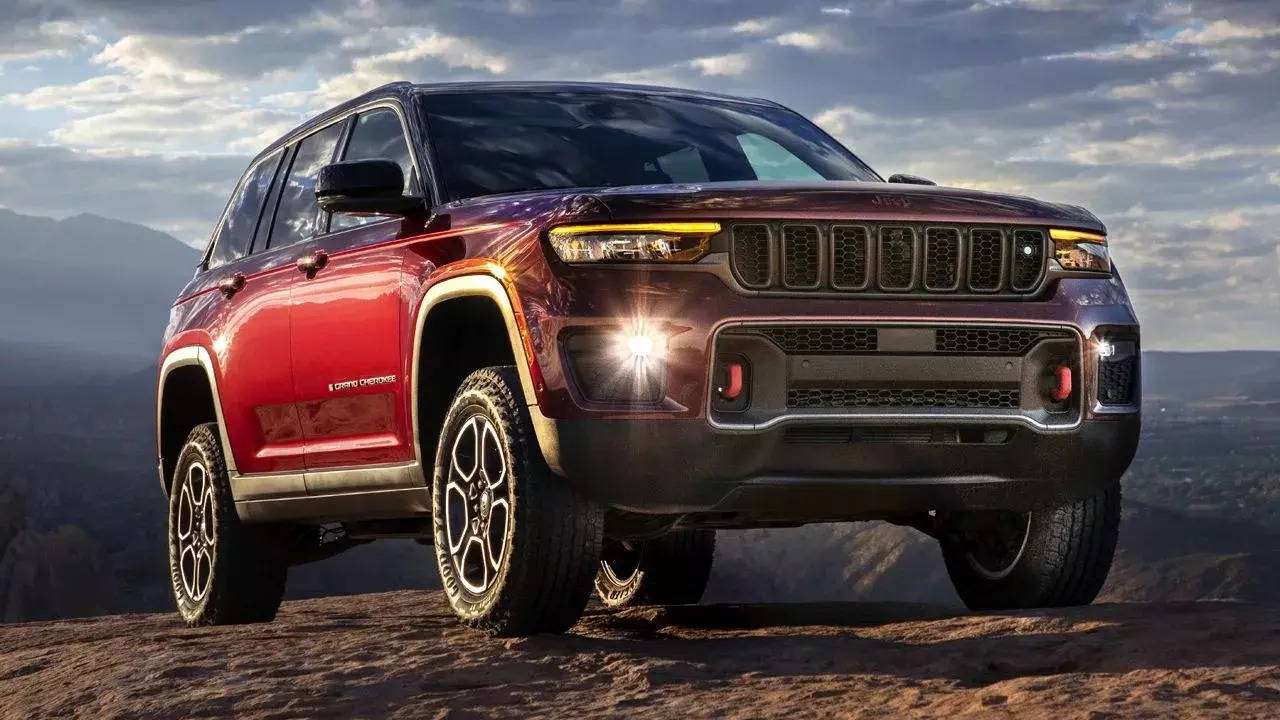 New Jeep Grand Cherokee Bookings Begins