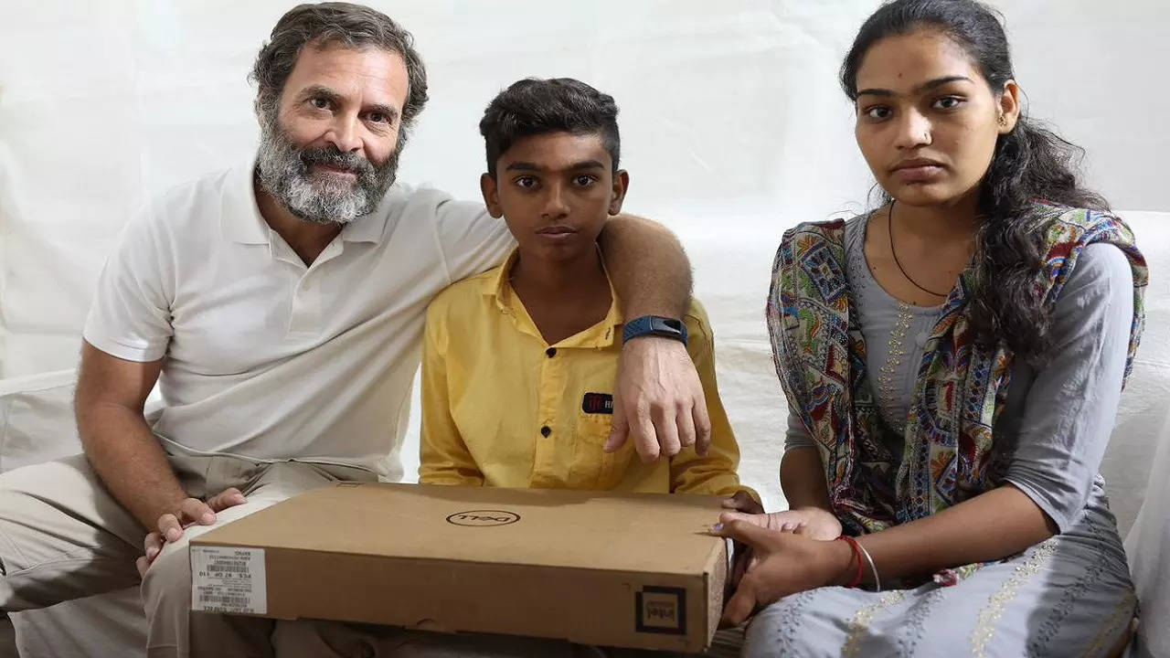 rahul gandhi laptop