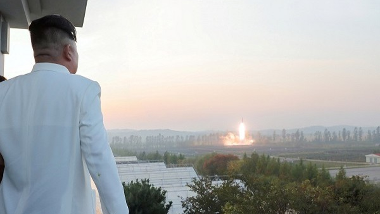 North Korean leader Kim threatens nuclear response to US