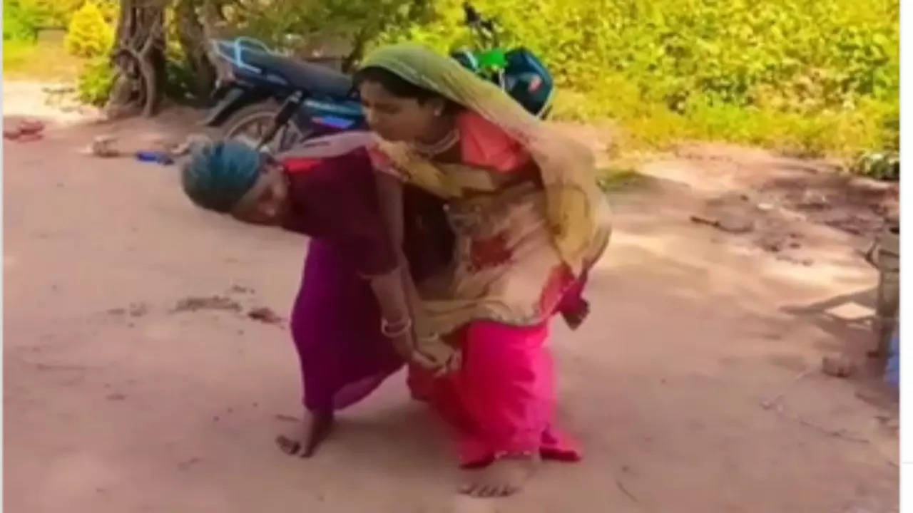 Women Fight Video