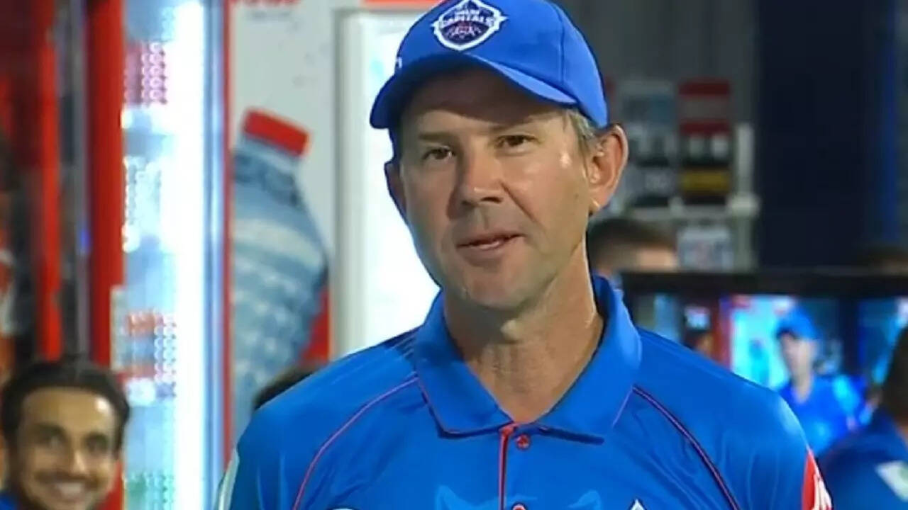 Ricky Ponting health: ricky ponting taken to hospital after his health ...
