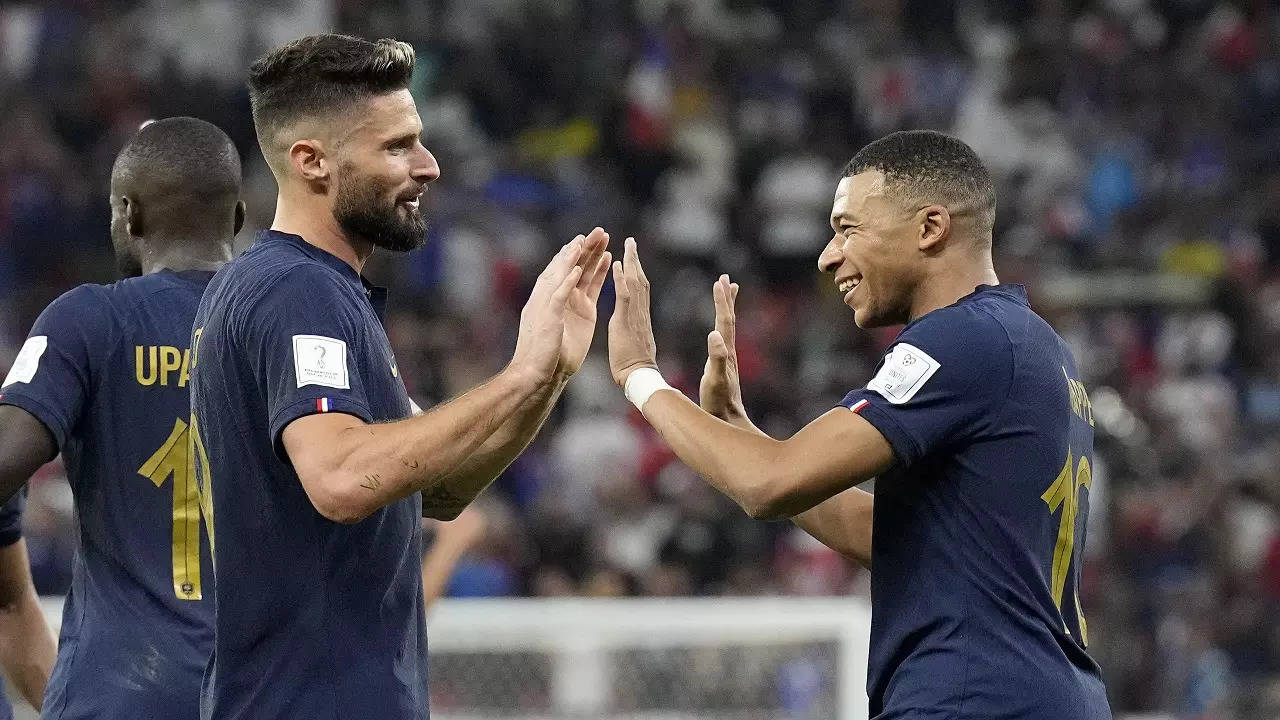 Olivier-Giroud-Kylian-Mbappe