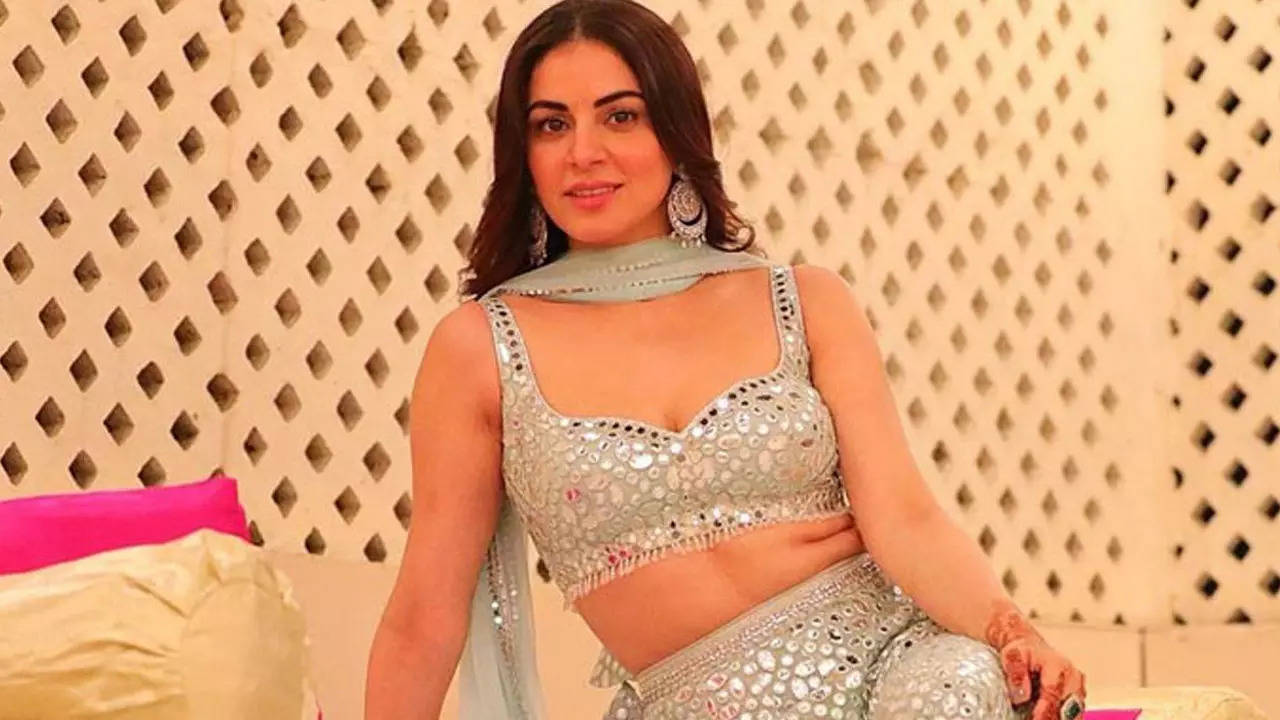 shraddha arya