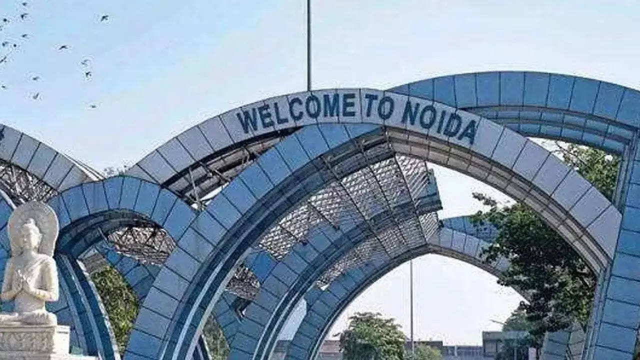 Places to visit near Noida: नोएडा के पास हैं घूमने लायक ये खूबसूरत जगहें, वीकेंड पर बना सकते हैं जाने का प्लान