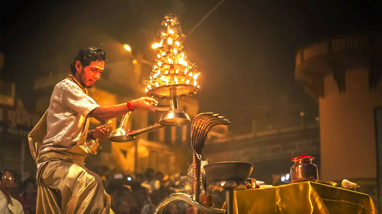 VARANASI GANGA AARTI