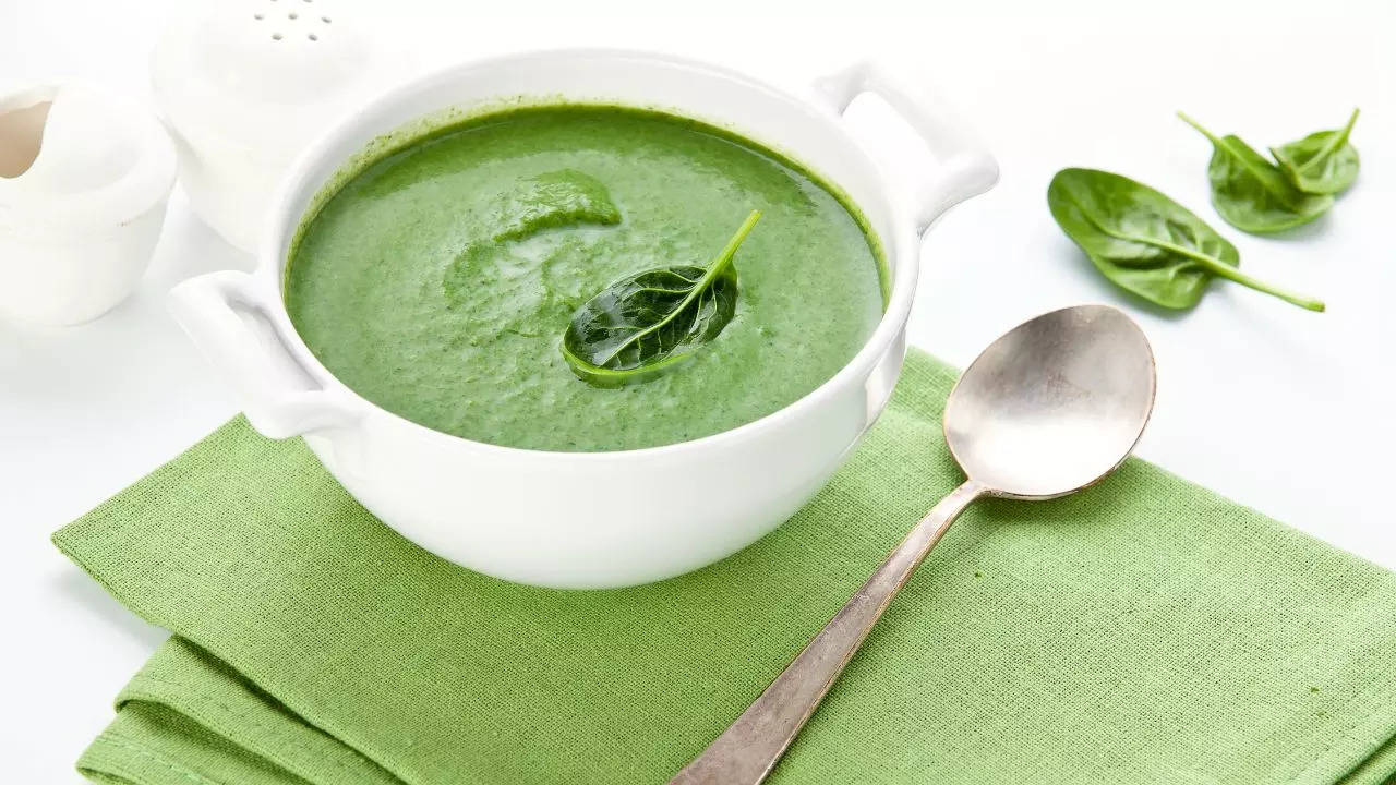 palak soup benefits.