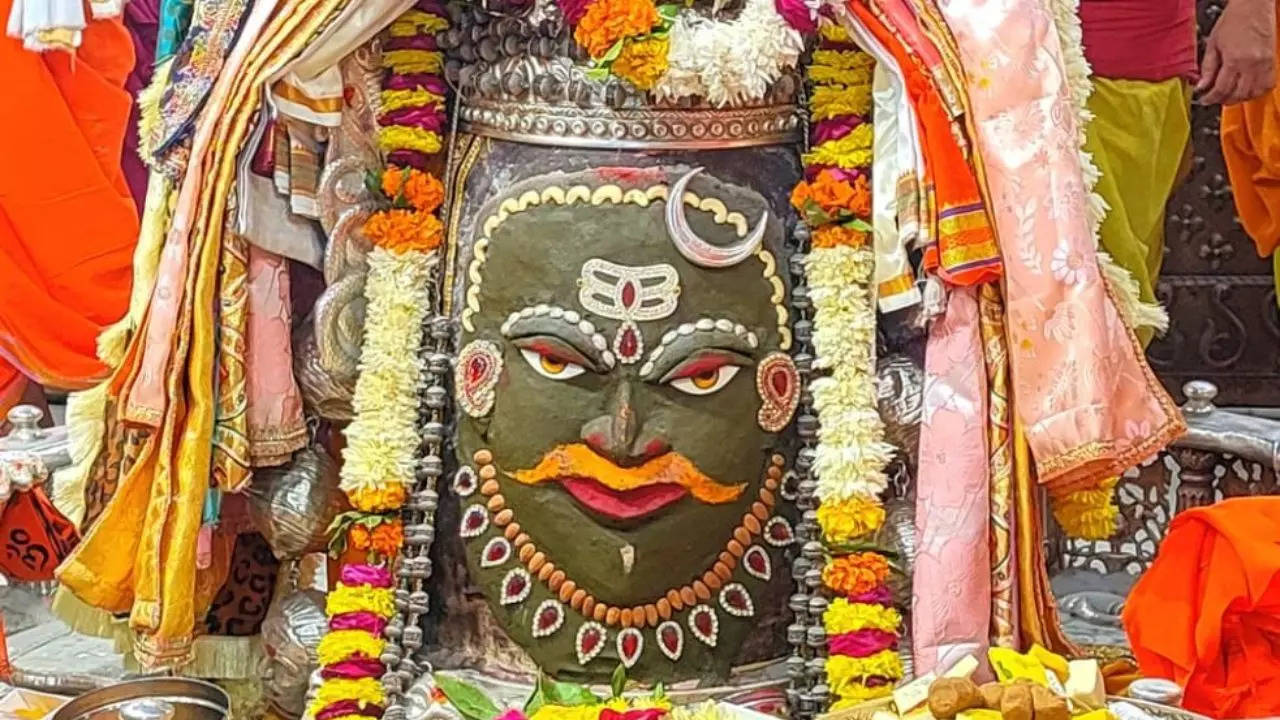 Delhi to Mahakaleshwar Ujjain