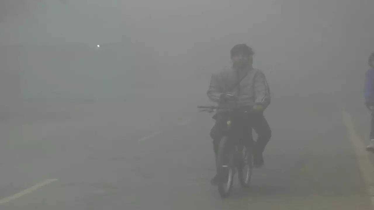 varanasi fog