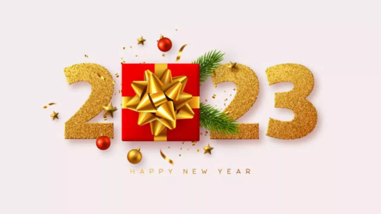 Happy New Year 2023 Wishes images, Shayari, messages: शानदार कोट्स, विशेज और शायरी से दें अपनों को नये साल की शुभकामनाएं