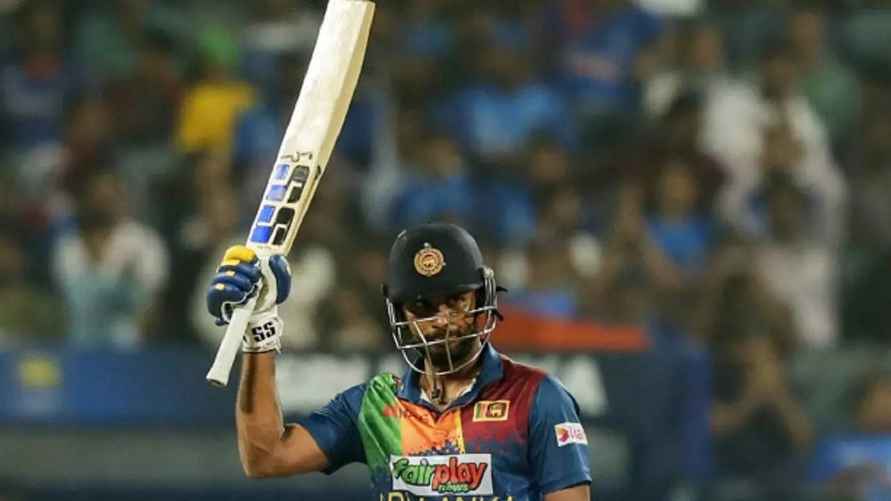 IND vs SL 2nd T20I: dasun shanaka scores fastest 50