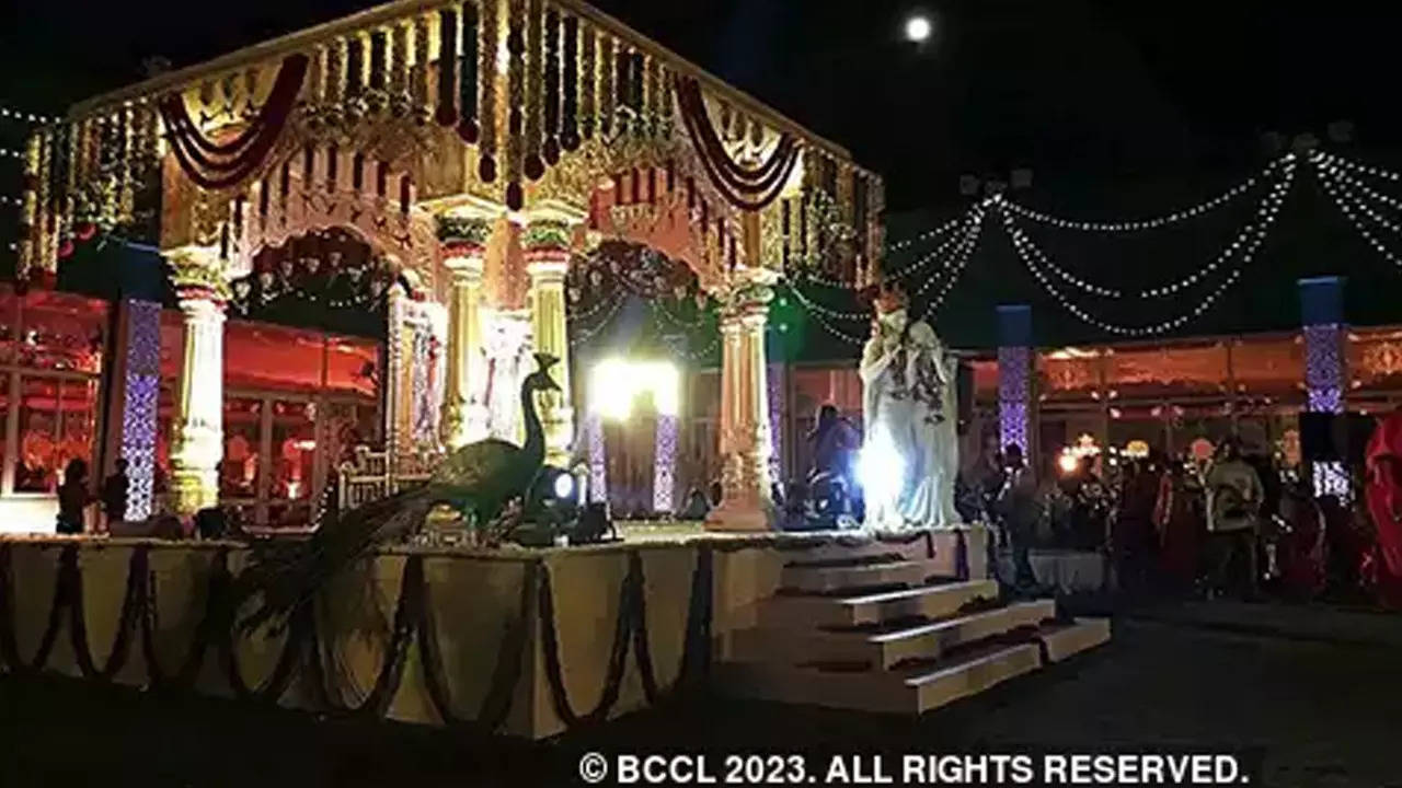 Cheap Destination Wedding near delhi: दिल्ली के आस-पास डेस्टिनेशन वेडिंग के लिए बेस्ट हैं ये जगह, जानें बजट