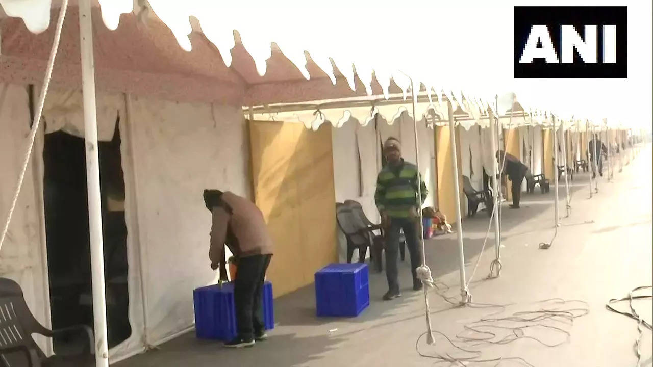 tent city Varanasi