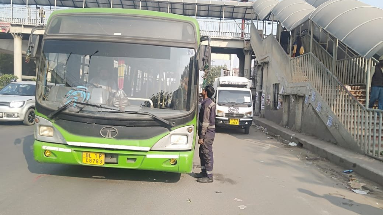 Delhi dtc bus