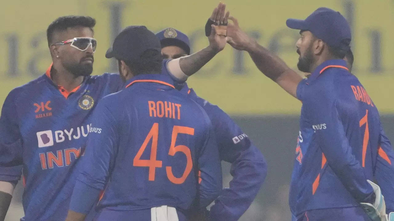 ind vs sl 1st odi: india beat sri lanka by 67 runs