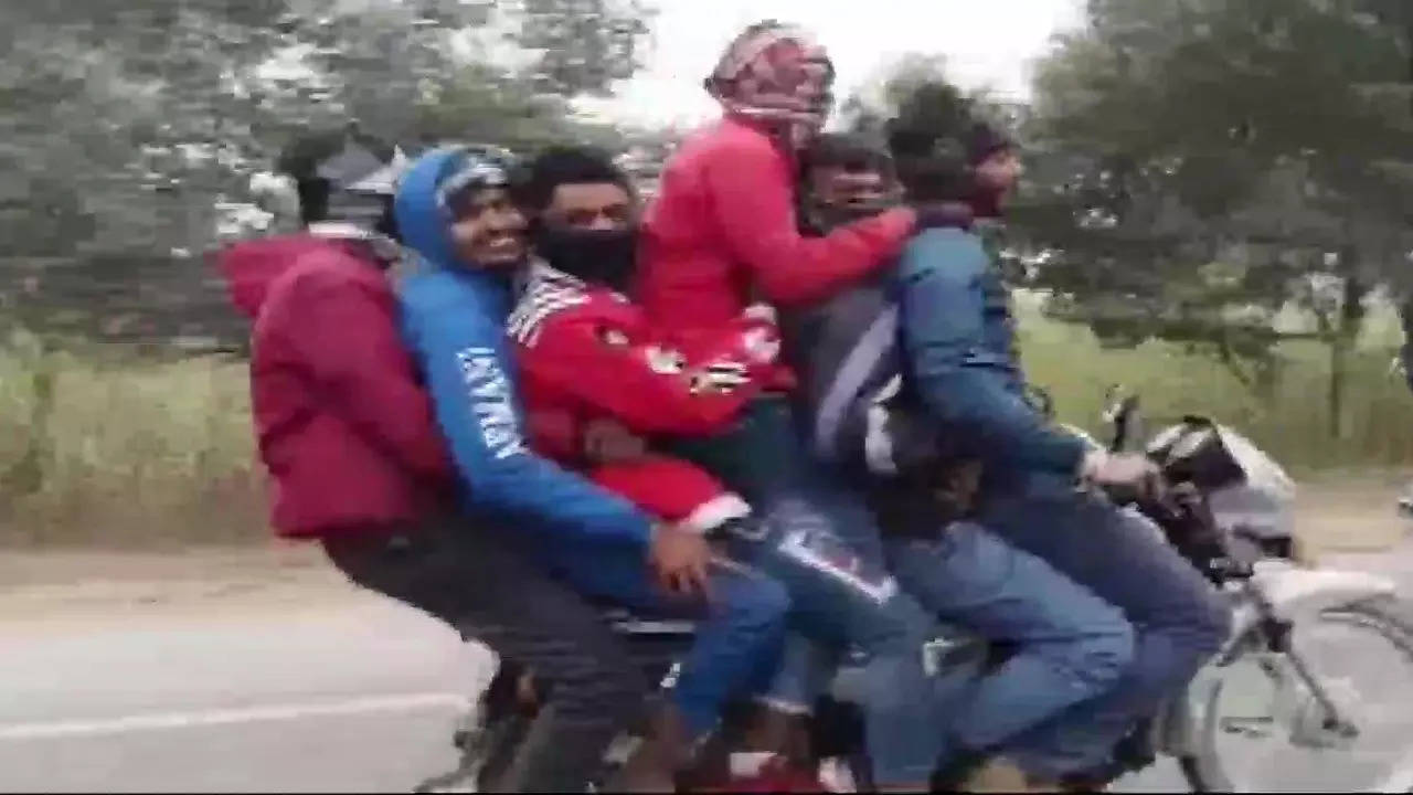 Bareilly Bike Stunt