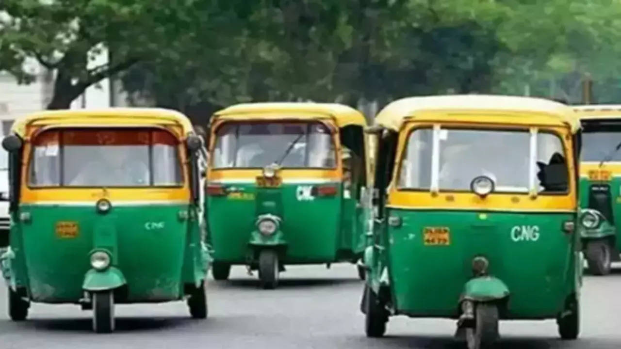 Auto taxi fares hiked in Delhi