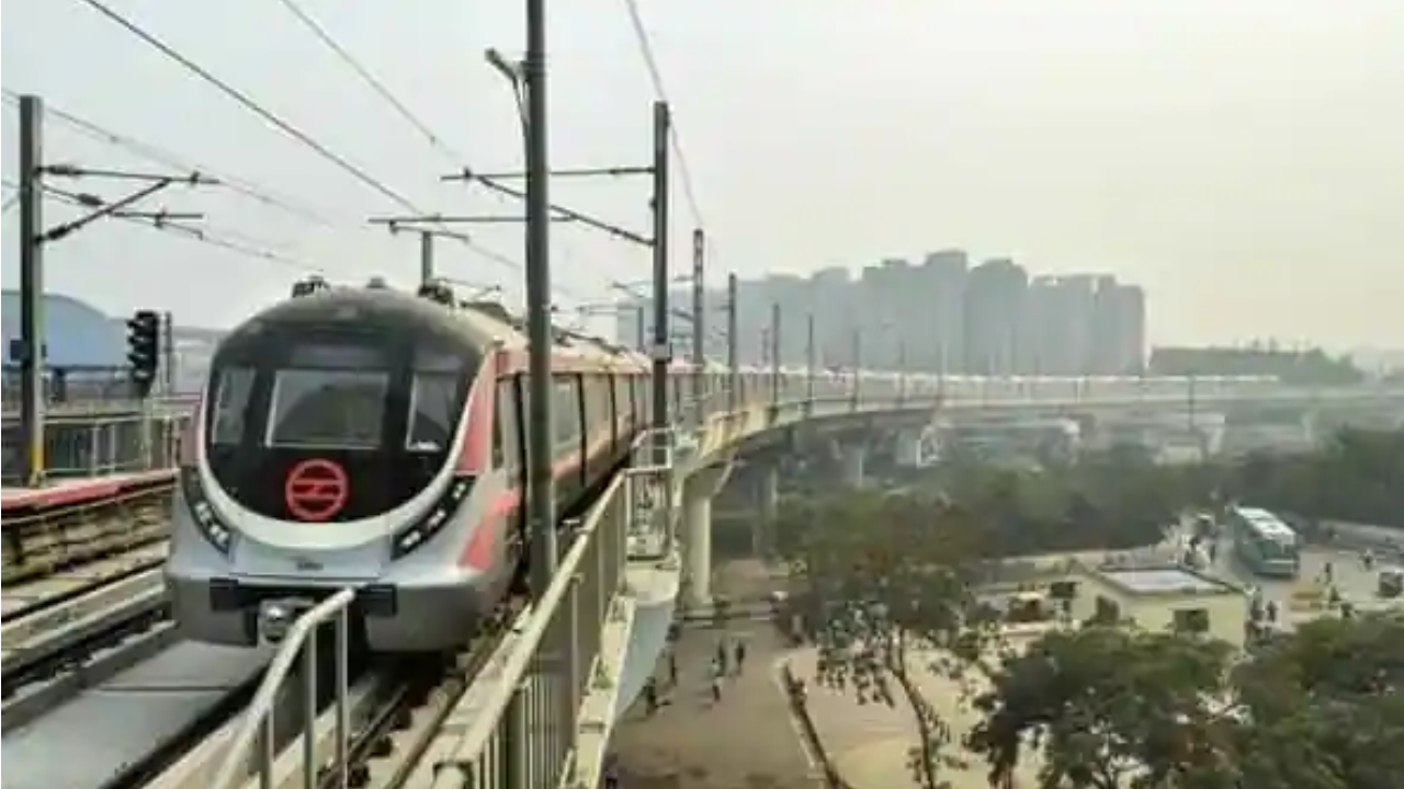 Pink Line Metro Extension