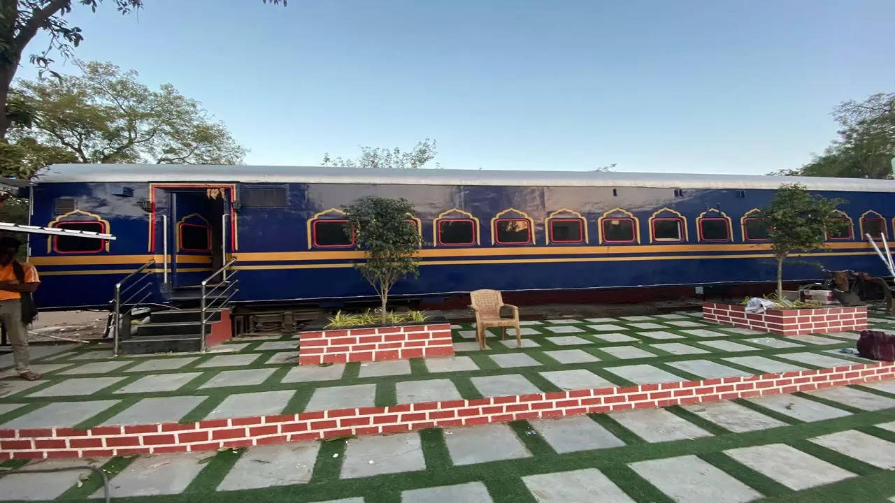 AGRA Rail Coach Restaurant