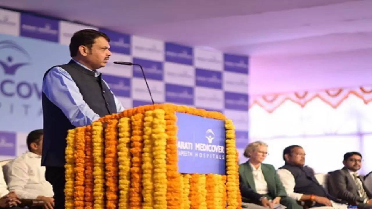 Devendra Fadnavis inaugurated Medicover Hospital